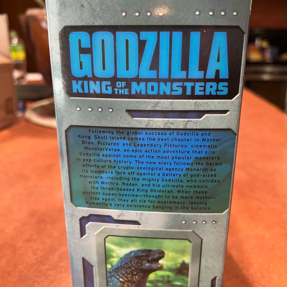 Godzilla - Picture 4 of 6